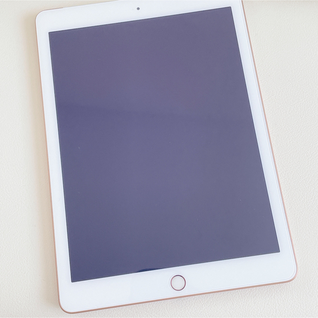 iPad(アイパッド)のiPad 第6世代 128GB ゴールド WiFi＋Cellularモデル スマホ/家電/カメラのPC/タブレット(タブレット)の商品写真