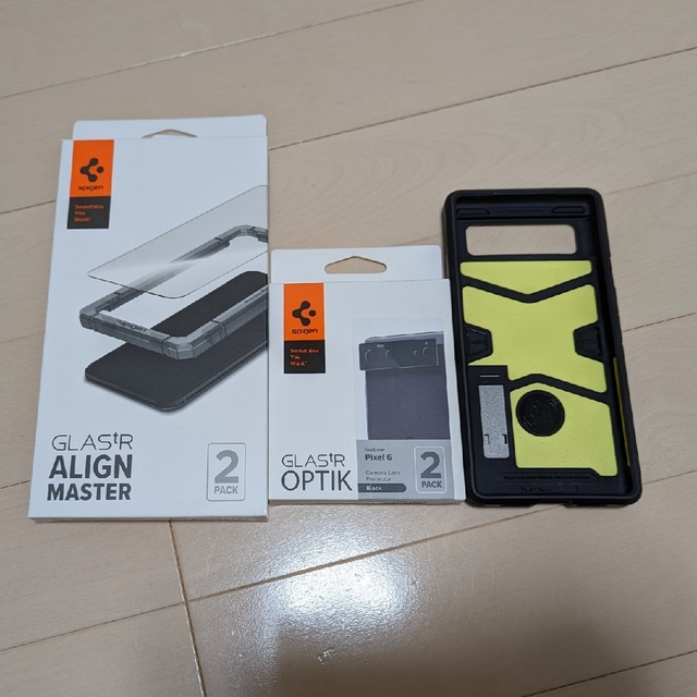 Spigen(シュピゲン)のPixel6 spigen ガラスフィルム カメラ保護フィルム タフ・アーマー スマホ/家電/カメラのスマホアクセサリー(保護フィルム)の商品写真