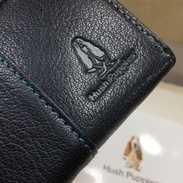 Hush Puppies(ハッシュパピー)の新品未使用、タグ箱付き、Hushpuppies、山羊革、小銭入れ メンズのファッション小物(コインケース/小銭入れ)の商品写真