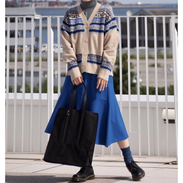 UNIQLO(ユニクロ)のユニクロ JW ANDERSON フレアスカート 70サイズ ブルー レディースのスカート(ロングスカート)の商品写真