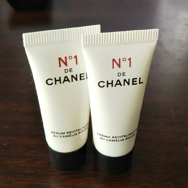 CHANEL(シャネル)のCHANEL  美容液&香水 コスメ/美容のスキンケア/基礎化粧品(美容液)の商品写真