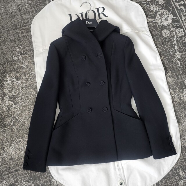 Christian Dior(クリスチャンディオール)の専用★Christian Dior　フードバージャケット　38美品 レディースのジャケット/アウター(テーラードジャケット)の商品写真