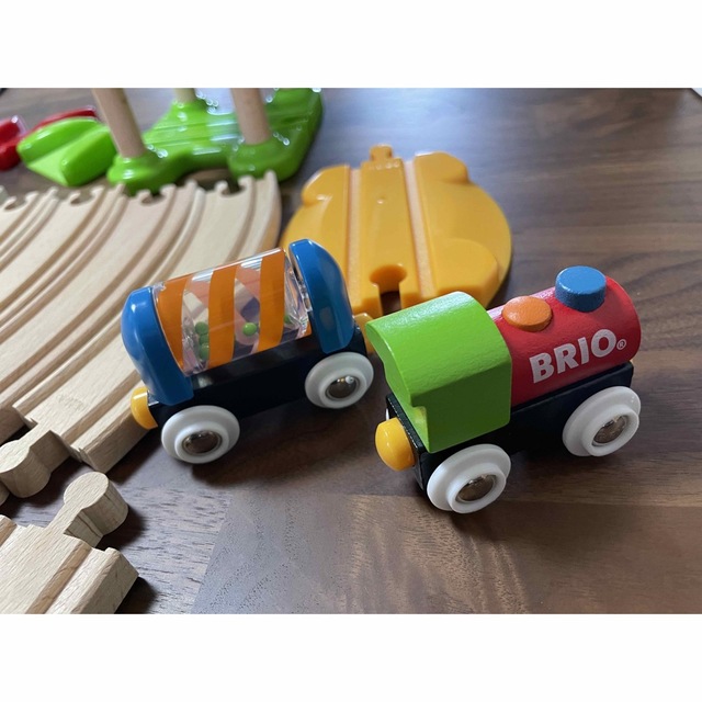 BRIO スターターセット キッズ/ベビー/マタニティのおもちゃ(電車のおもちゃ/車)の商品写真