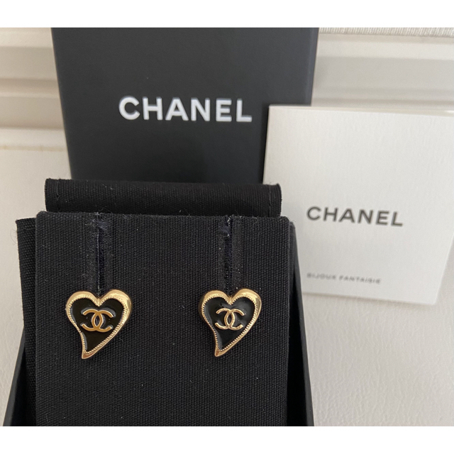 CHANEL シャネル ピアス 美品 ブラック-
