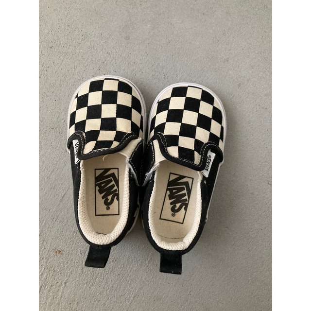 VANS(ヴァンズ)のvans チェッカーフラッグ　スリッポン キッズ/ベビー/マタニティのキッズ靴/シューズ(15cm~)(スニーカー)の商品写真