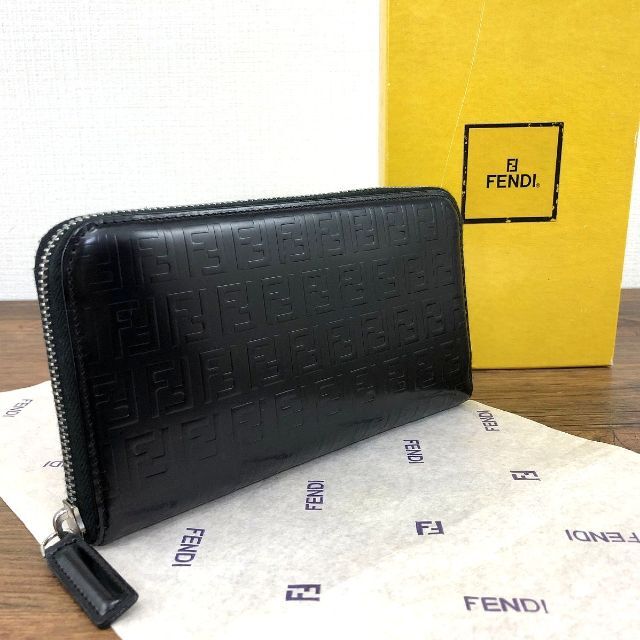 極美品 FENDI ジップウォレット 30978 ブラック 354