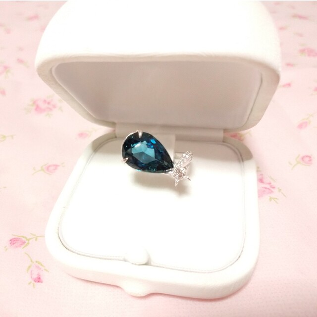 STAR JEWELRY(スタージュエリー)のスタージュエリー K18 リング NIGHT BLUE ロンドンブルートパーズ レディースのアクセサリー(リング(指輪))の商品写真