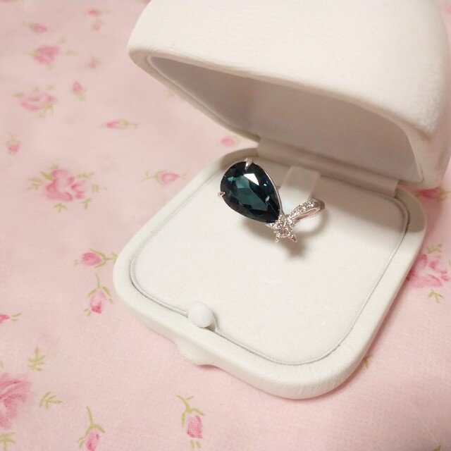 STAR JEWELRY(スタージュエリー)のスタージュエリー K18 リング NIGHT BLUE ロンドンブルートパーズ レディースのアクセサリー(リング(指輪))の商品写真