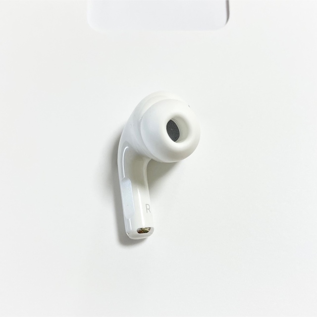 Apple(アップル)の[美品] AirPods Pro (第一世代) イヤフォン 右耳R スマホ/家電/カメラのオーディオ機器(ヘッドフォン/イヤフォン)の商品写真