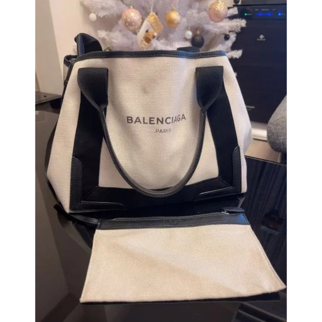 11/20で閉店‼️BALENCIAGA キャンバストート　スモールカバスS