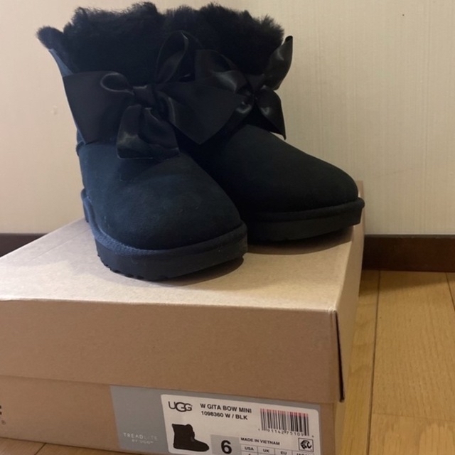 ◆新品未使用◆UGG W GITA  BOW MINI◆BLACK 6 23㎝