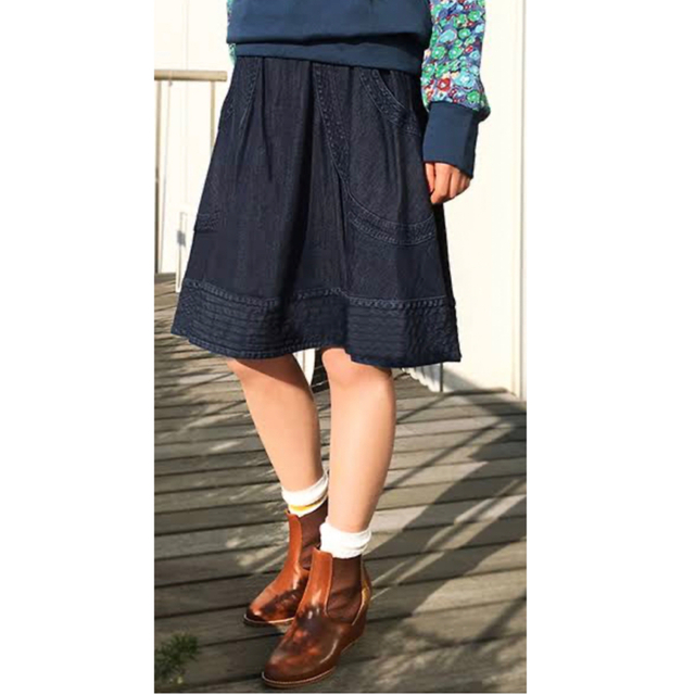 TSUMORI CHISATO(ツモリチサト)の★TSUMORI CHISATO★『USED』★サテンストレッチデニムスカート レディースのスカート(ひざ丈スカート)の商品写真