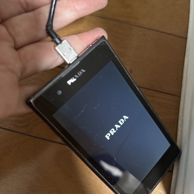 美品 ドコモ プラダフォン PRADA phone  L-02D 送料込み