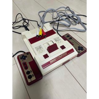 ファミリーコンピュータ(ファミリーコンピュータ)のファミコン本体 AV化改造 付属品有り　USB電源(家庭用ゲーム機本体)