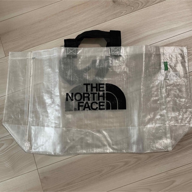 THE NORTH FACE(ザノースフェイス)のあや様専用ノースフェイス クリアビッグエコバッグ ショッパーバッグ トート レディースのバッグ(エコバッグ)の商品写真