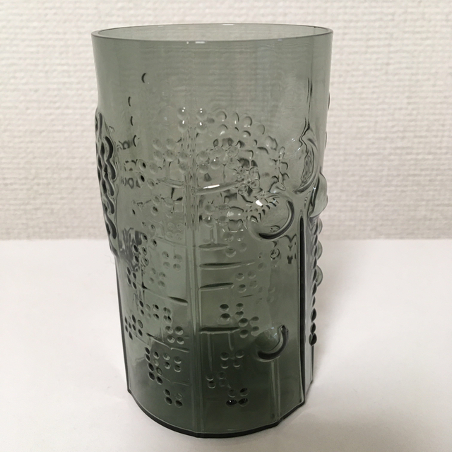 iittala(イッタラ)の【最終値下げ】イッタラ◇ヌータヤルヴィ フローラ グラス タンブラー グレー インテリア/住まい/日用品のキッチン/食器(食器)の商品写真