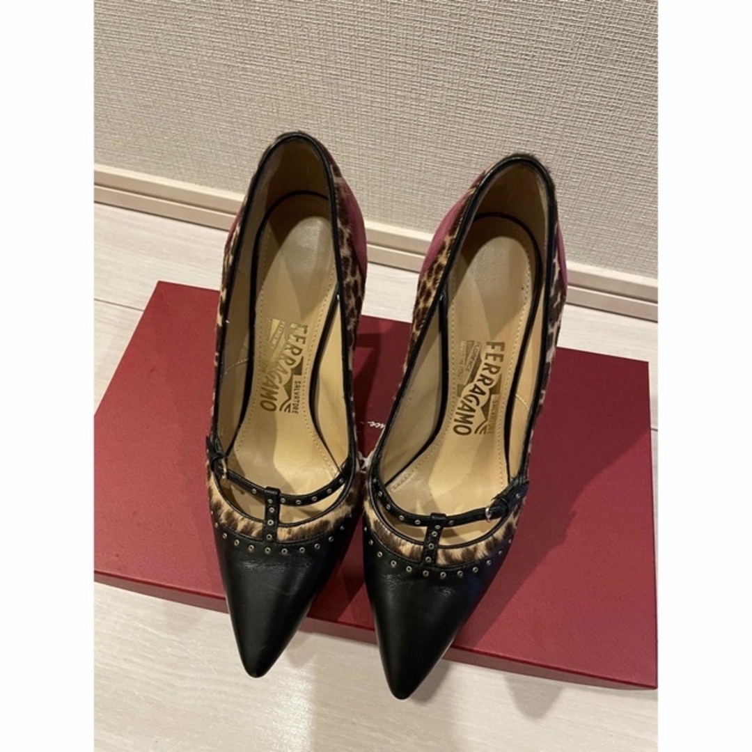 Salvatore Ferragamo(サルヴァトーレフェラガモ)のサルヴァトーレ フェラガモ パンプス 正規品 レディースの靴/シューズ(ハイヒール/パンプス)の商品写真