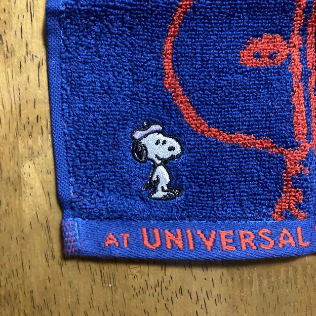 SNOOPY(スヌーピー)のスヌーピー　タオルハンカチ　新品 レディースのファッション小物(ハンカチ)の商品写真