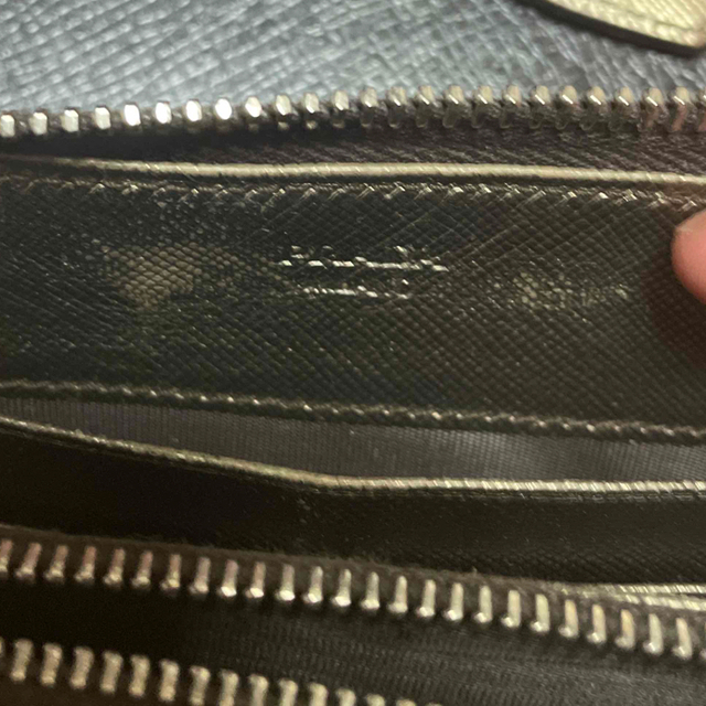 PRADA(プラダ)のプラダ　長財布　PIOMBO レディースのファッション小物(財布)の商品写真