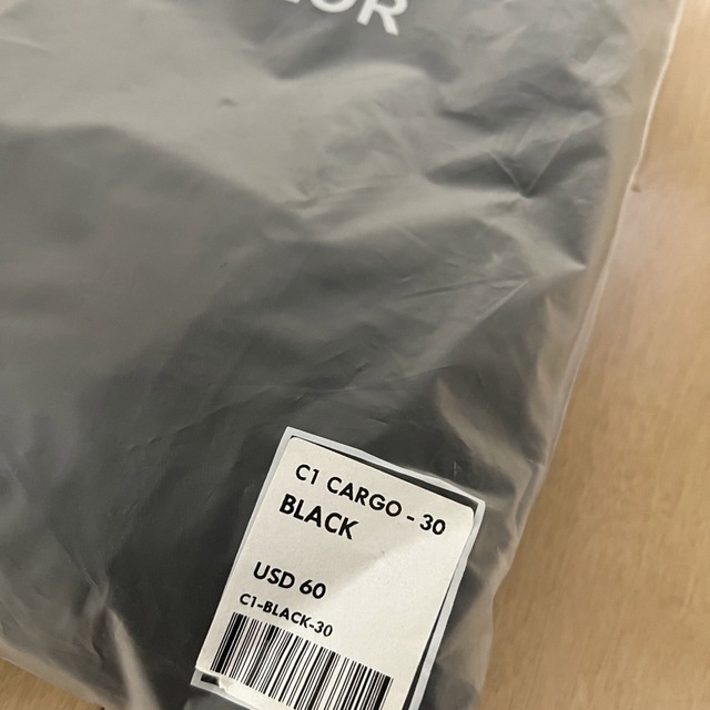 OFF-WHITE(オフホワイト)の最終値下げ 新品未使用 BLACKTAILOR C1 CARGO 30インチ メンズのパンツ(ワークパンツ/カーゴパンツ)の商品写真