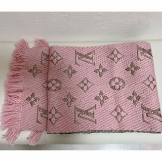 ルイヴィトン(LOUIS VUITTON)のVUITTON マフラー★ヴィトン　ピンク(マフラー/ショール)