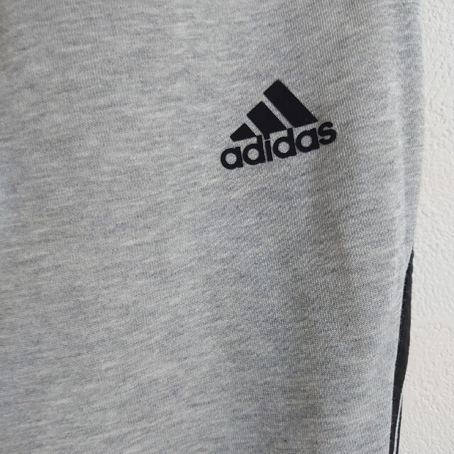 adidas(アディダス)の☆アディダス　スウェットパンツ　140☆ キッズ/ベビー/マタニティのキッズ服男の子用(90cm~)(パンツ/スパッツ)の商品写真