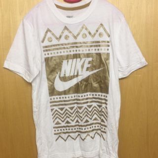 ナイキ(NIKE)のNIKEのＴシャツ(Tシャツ(半袖/袖なし))