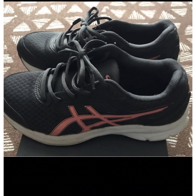 asics(アシックス)のasics アシックス　スニーカー　24cm レディースの靴/シューズ(スニーカー)の商品写真