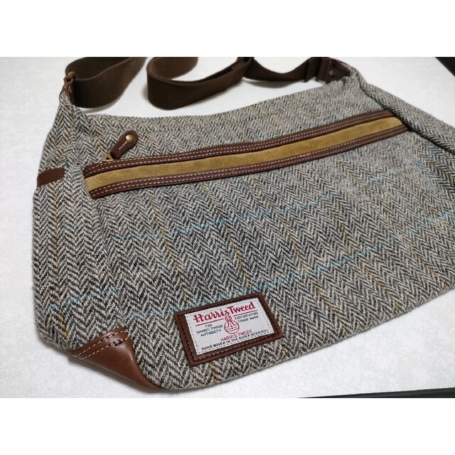 master-piece(マスターピース)のmspc×Harris Tweed グレー ショルダーバッグ　本革 メンズのバッグ(ショルダーバッグ)の商品写真