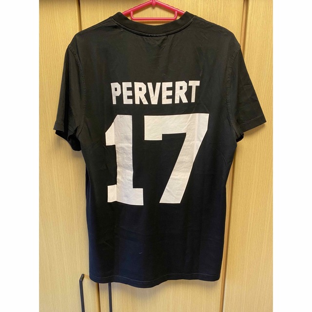 正規 Givenchy ジバンシィ PERVERT Tシャツ