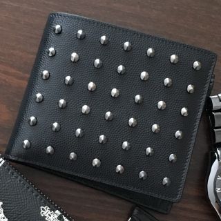 SAINT LAURENT PARIS 財布 二つ折り スタッズ ミニ財布