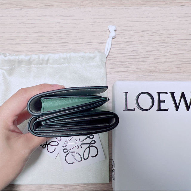 最終お値下げ　LOEWE財布