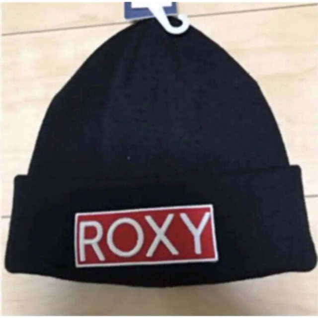 Roxy(ロキシー)の送料無料 新品 ROXY アップリケロゴ ビーニー GO OUT BEANIE レディースの帽子(ニット帽/ビーニー)の商品写真