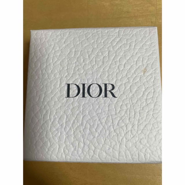 Dior(ディオール)のDior スマホリング　新品未使用 スマホ/家電/カメラのスマホアクセサリー(その他)の商品写真