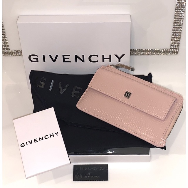 GIVENCHY  新品未使用  4G レザー 4G ジップ付き カードホルダー