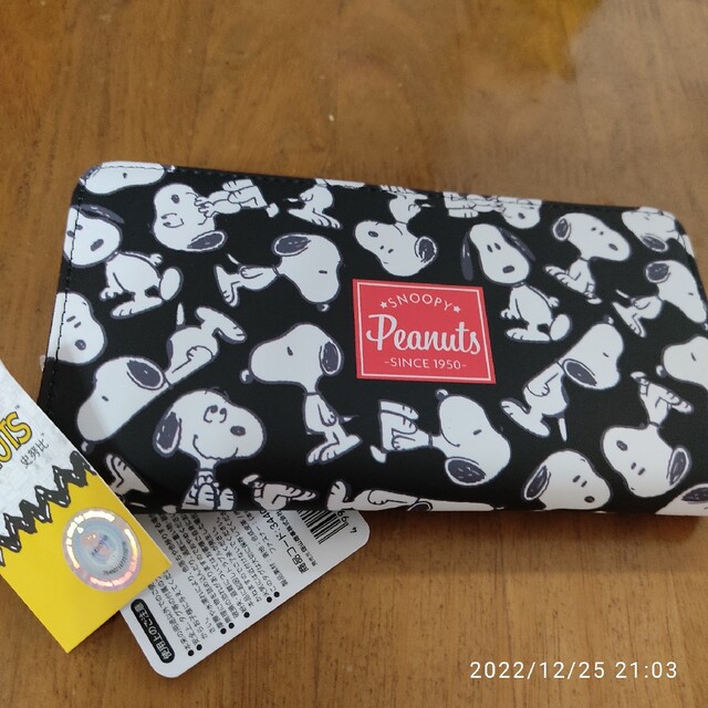 PEANUTS(ピーナッツ)のスヌーピー長財布 レディースのファッション小物(財布)の商品写真