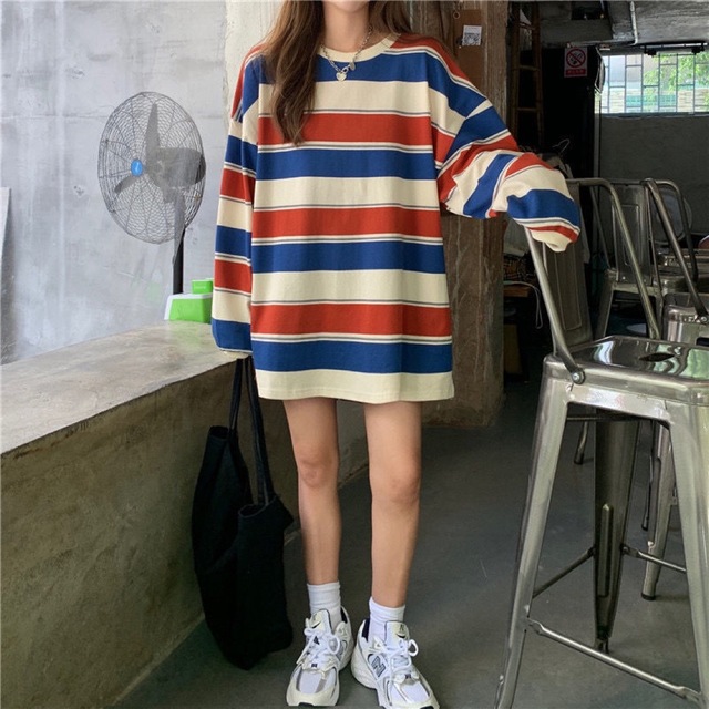 ゆったり ビッグシルエット ボーダー Tシャツ ロンT トップス 韓国 レディースのトップス(Tシャツ(長袖/七分))の商品写真