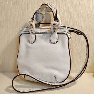 ロエベ(LOEWE)のロエベ フィエスタ 2WAYバッグ レザー ホワイト(ショルダーバッグ)