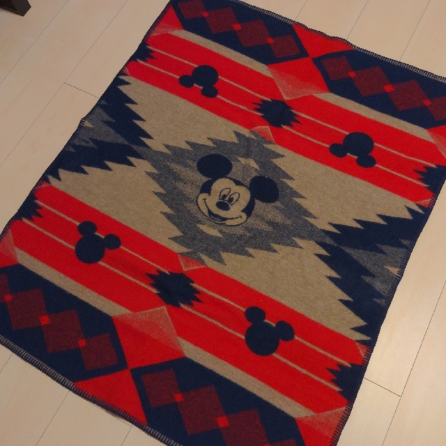 PENDLETON(ペンドルトン)の【希少】【限定品】PENDLETON  ディズニーブランケット ミッキーマウス インテリア/住まい/日用品の寝具(毛布)の商品写真