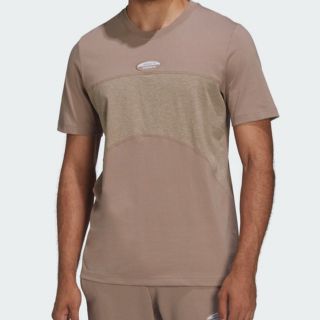 アディダス(adidas)のadidas tシャツ(Tシャツ/カットソー(半袖/袖なし))