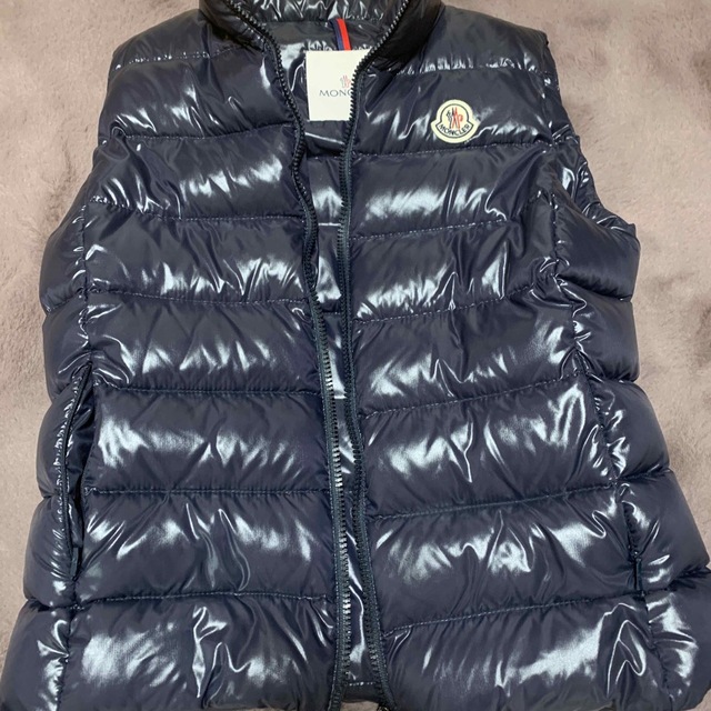 MONCLER(モンクレール)のyaamama様専用☆MONCLERダウンベスト レディースのジャケット/アウター(ダウンベスト)の商品写真