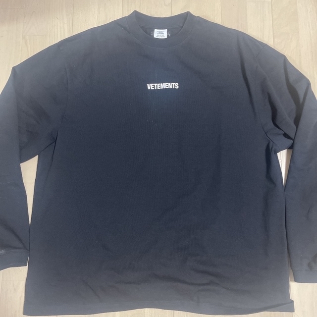 VETEMENTS ロゴラベル 新到着 7840円引き pflegedienst-swisttal.de