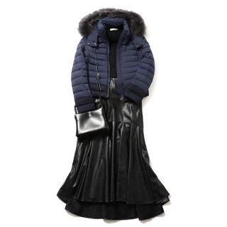 TATRAS - 新品 国内正規品 タトラス 10万 03 M L ネイビー ダウン