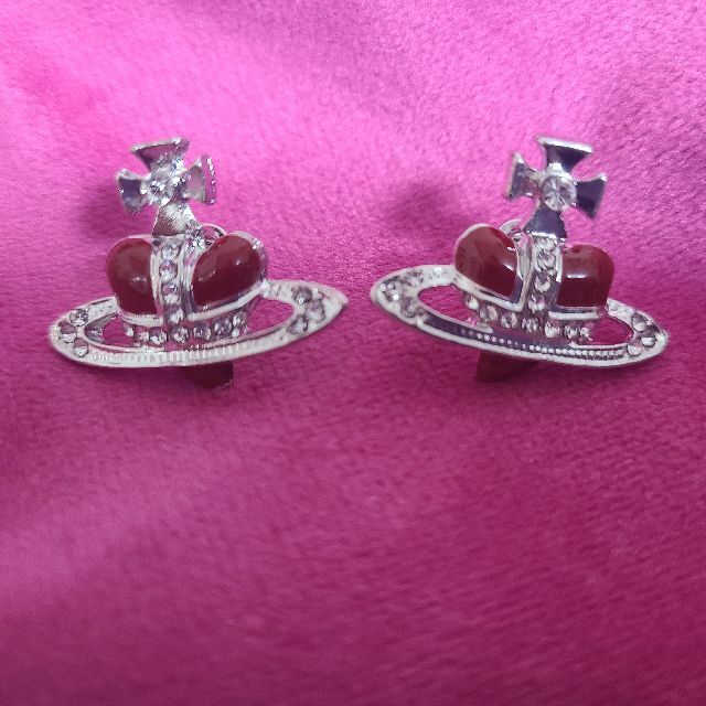 Vivienne Westwood - vivienne westwood ディアマンテハート ピアス 赤 ...