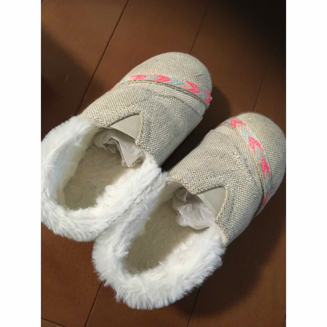 TOMS(トムズ)のTOMSトムス16 キッズ/ベビー/マタニティのキッズ靴/シューズ(15cm~)(スニーカー)の商品写真