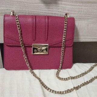 チャールズアンドキース(Charles and Keith)のCharles &Keith ショルダーバッグ　チェーン　ボルドー(ショルダーバッグ)