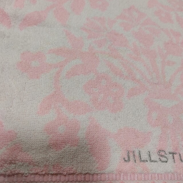 JILLSTUART(ジルスチュアート)の【未使用黄ばみアリ】JILLSTUART　フェイスタオル2枚 インテリア/住まい/日用品の日用品/生活雑貨/旅行(タオル/バス用品)の商品写真