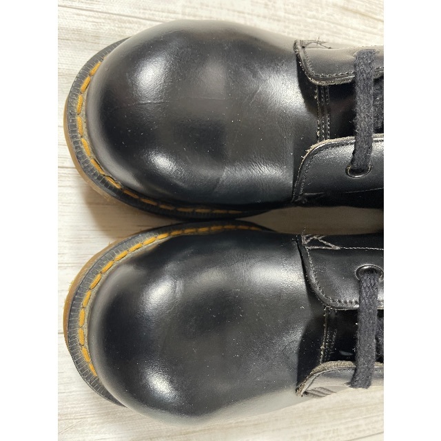 Dr.Martens(ドクターマーチン)の激レアモデル　ドクターマーチン☆☆イングランド☆☆２０ホール　ホワイト社製 レディースの靴/シューズ(ブーツ)の商品写真