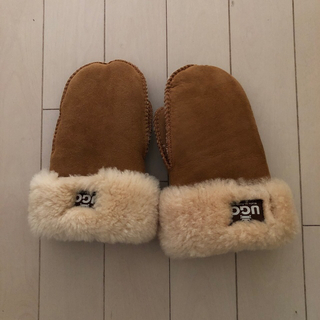 アグ(UGG)のUGG ミトン　手袋(手袋)