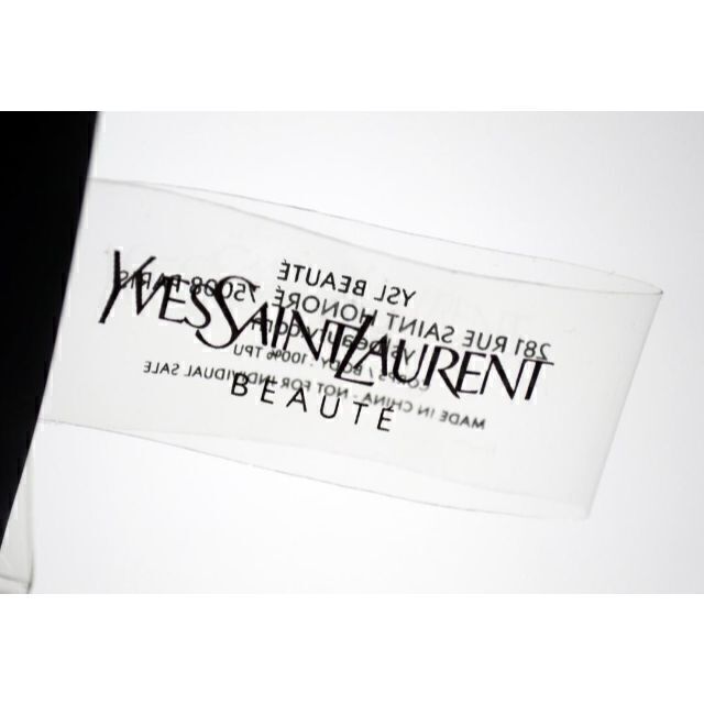 Yves Saint Laurent Beaute(イヴサンローランボーテ)のyslpJ 新品未使用本物 YSL イヴサンローラン　ノベルティクリアポーチ レディースのファッション小物(ポーチ)の商品写真